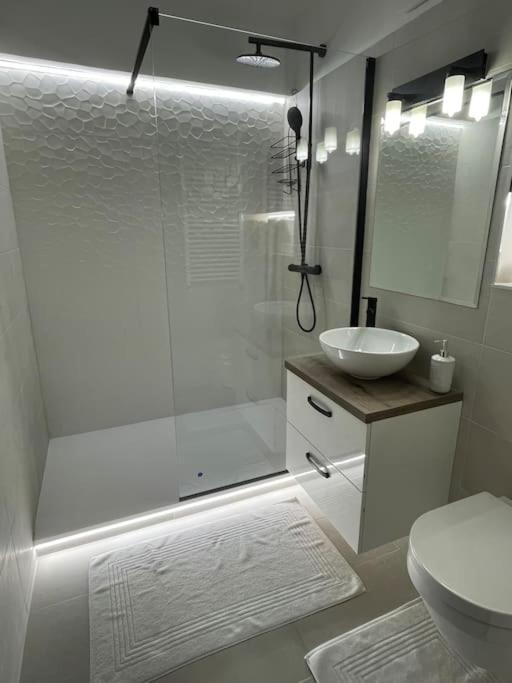 2 Apartment *